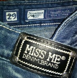 Size 29 Miss Me bootcut jeans