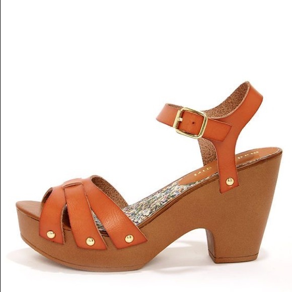 Steve Madden Orange Cindiee wedge sandals