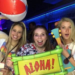 Meet your Posher, Alexis