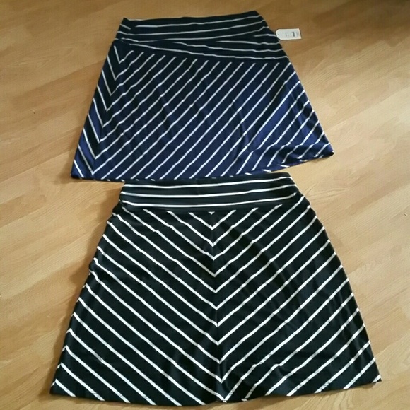 Dresses & Skirts - Set of 2 short skirts 16/18