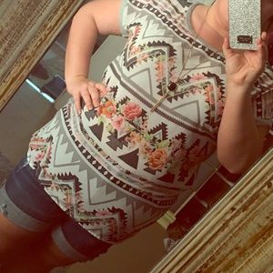 Cute tee with Aztec / floral design