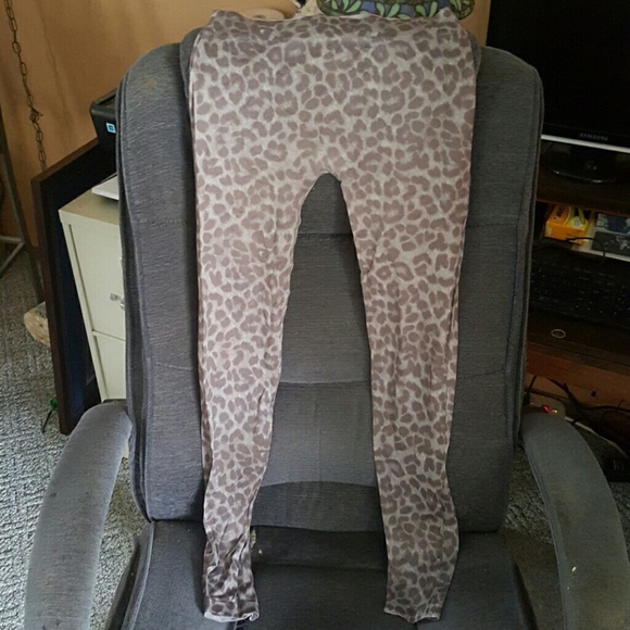 Cheetah print leggings - Picture 1 of 2