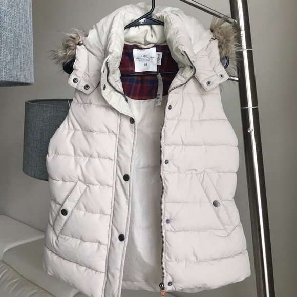 H&M vest with removable hood