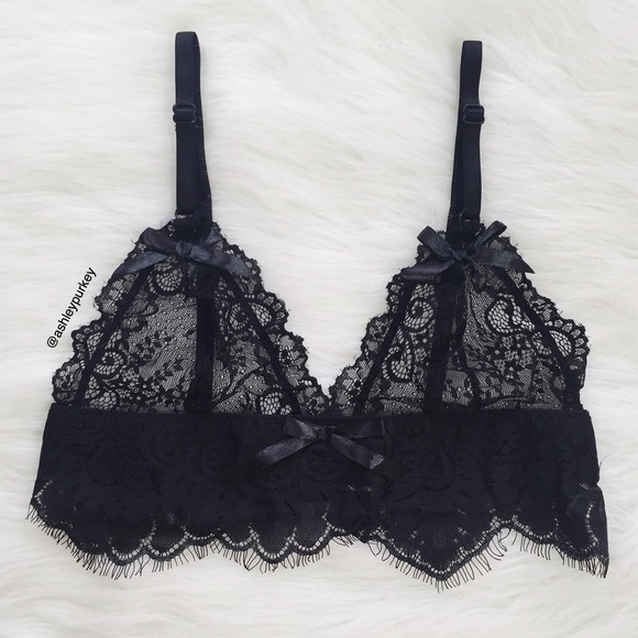 SOLD delicate black lace bralette - Picture 3 of 4