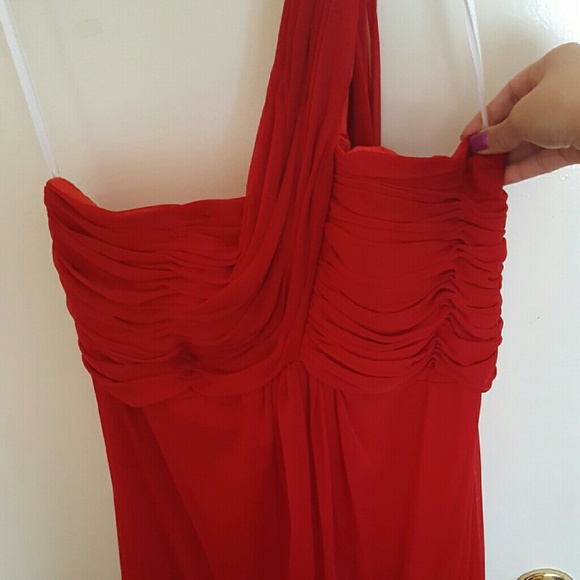 Simple one-shoulder long dress