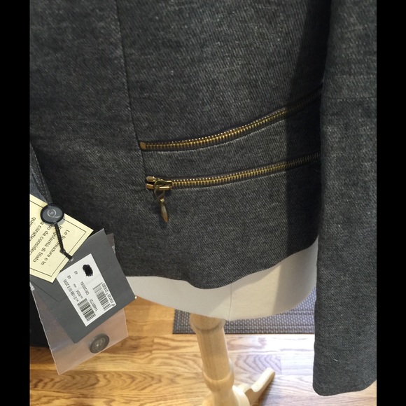 Authentic Alexander McQueen Blazer. - Picture 3 of 4