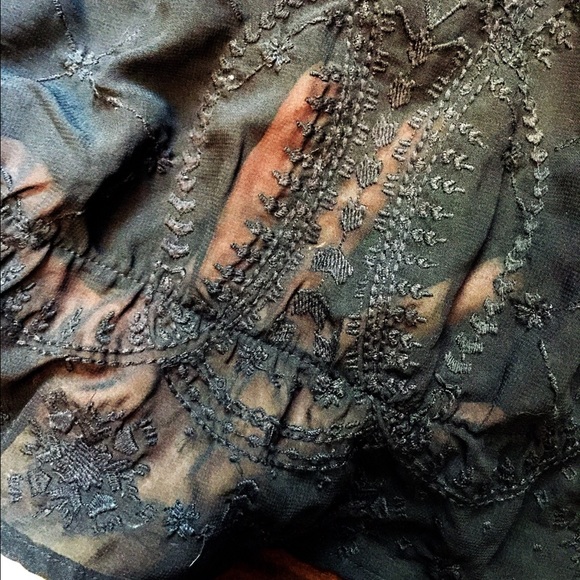 H&M Peplum top - Picture 2 of 2