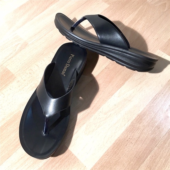 Pierre Dumas Black Flip Flop Sandals - Picture 2 of 3