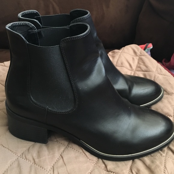 Sam & Libby Shoes - Black Chelsea Boots