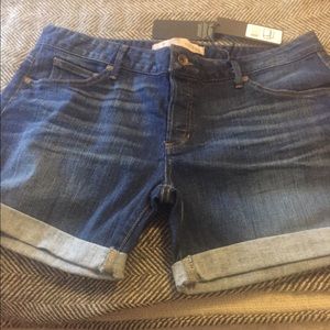 New Guess denim shorts with cuff!!