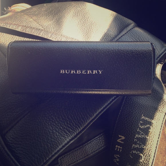 Burberry Eyeglass Case - Picture 1 of 1