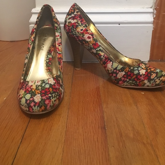 Floral pumps
