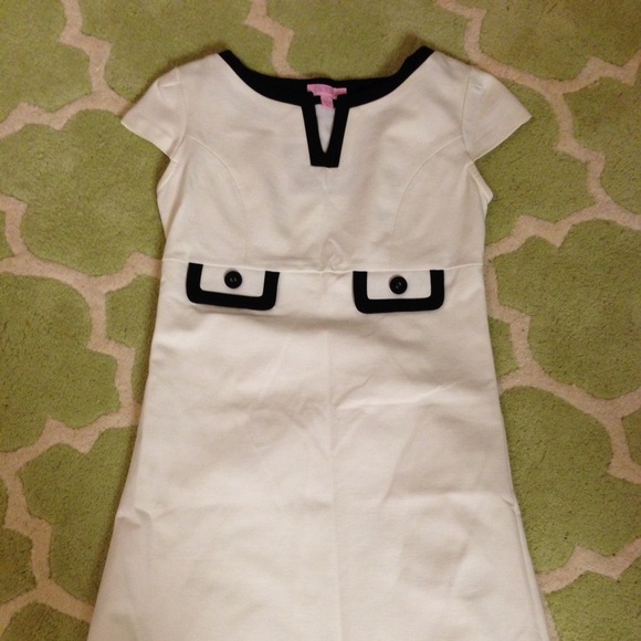 White and black Lilly Pulitzer dress size 0