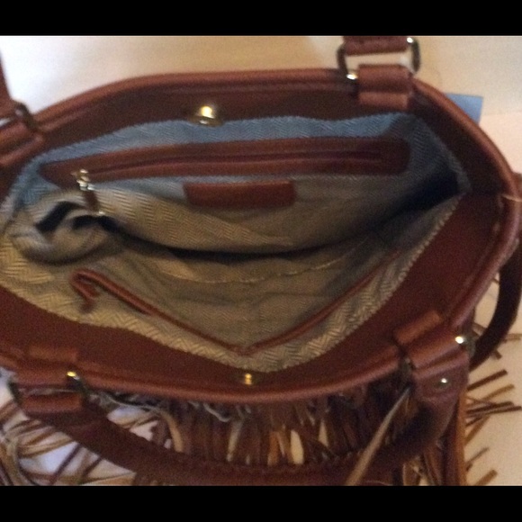 SALE Steve Madden Fringe Tote Bag NWT - Picture 4 of 4