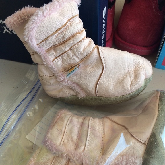 Infant Ministar pink leather boots