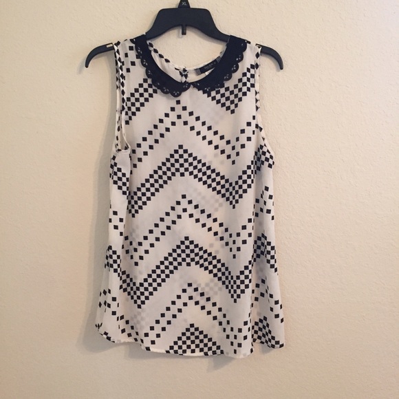 What and black geo print tank