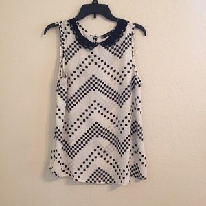 What and black geo print tank