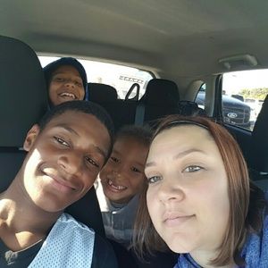 Meet your Posher, Kendra