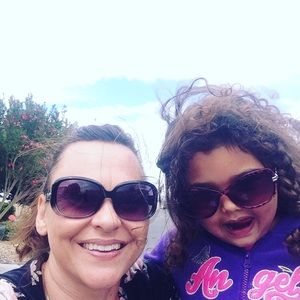 Meet your Posher, Michele