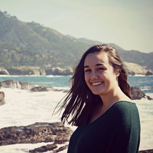 Meet your Posher, Olivia