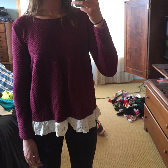 Maroon babydoll sweater with white lace, size L.