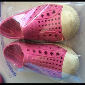 Pink Toddler Natives Size 7