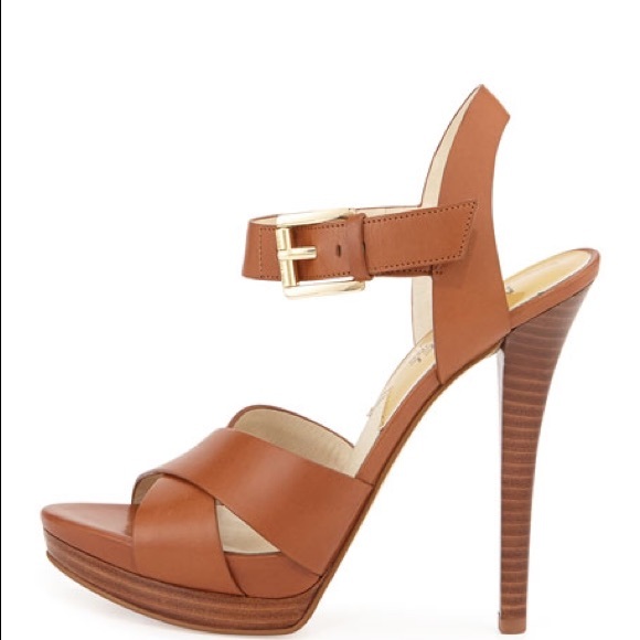 70% OFF Michael Kors, Oksana heels