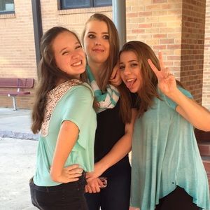 Meet your Posher, Abby