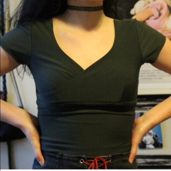 vintage green wrap crop top!