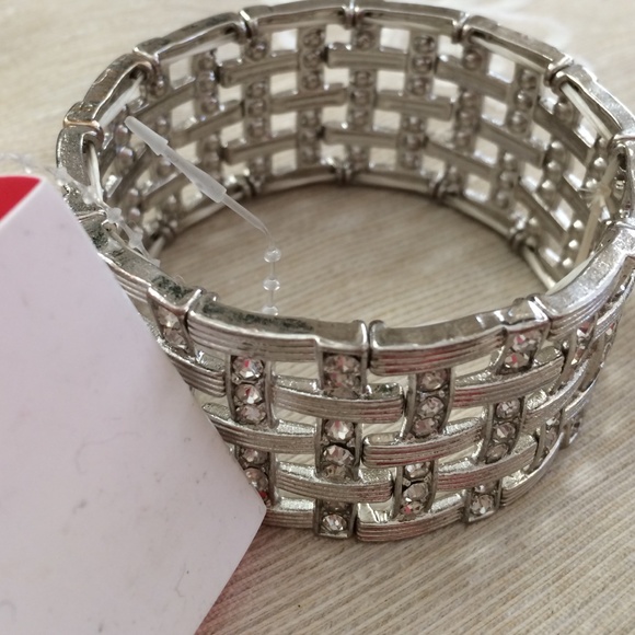 Bracelet - Picture 2 of 2