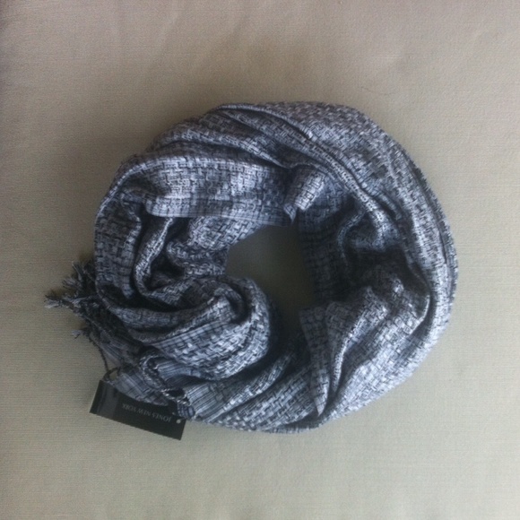 Gray Scarf