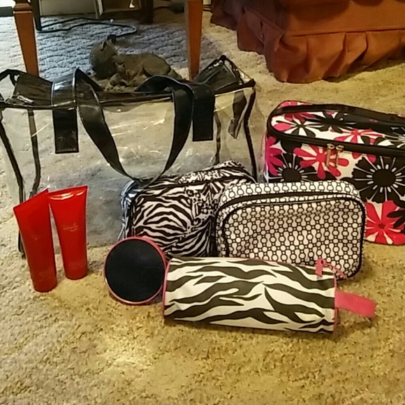 Make up train or case