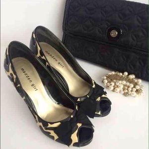 Gorgeous peep toe cow print heels!