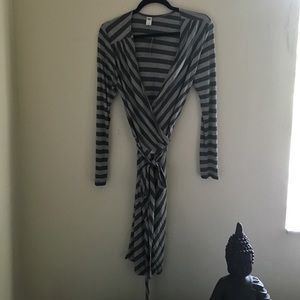 Old navy striped wrap dress
