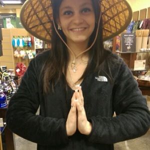 Meet your Posher, Nicolette