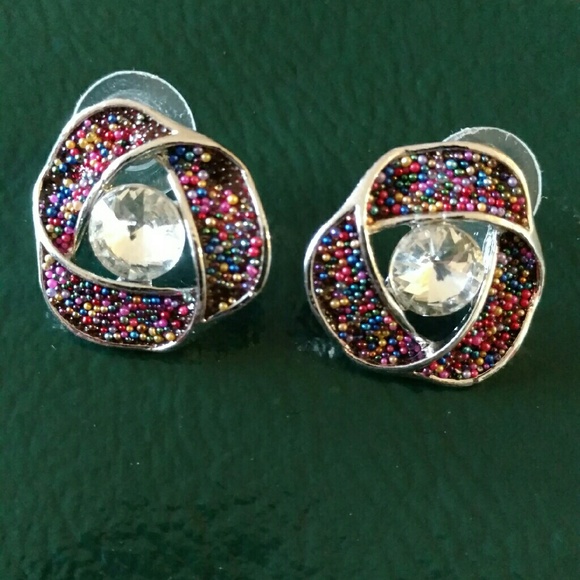 Ear rings