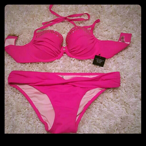 Victoria's Secret 32D Small swimsuit