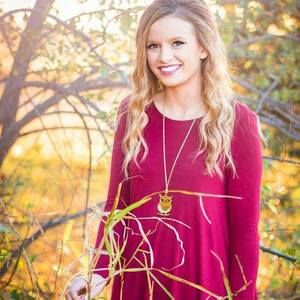 Meet your Posher, Alyssa