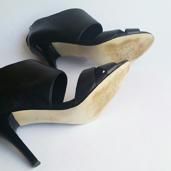 Cole Haan | Black Leather Two Piece Heel - Picture 4 of 4