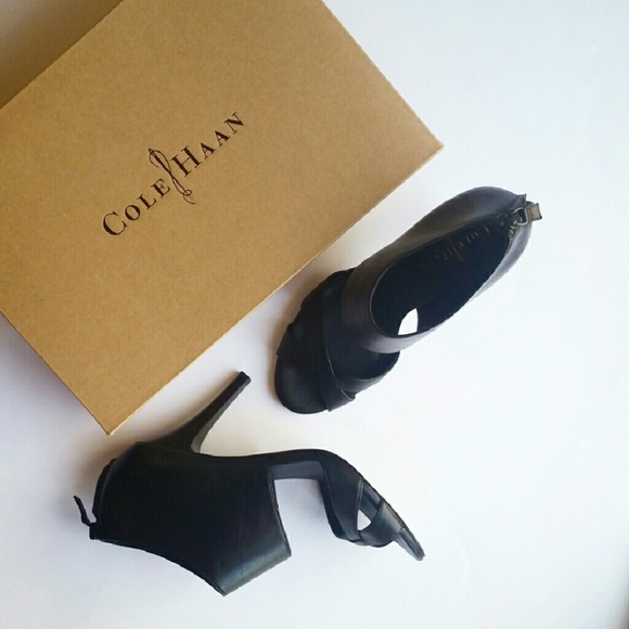 Cole Haan | Black Leather Two Piece Heel - Picture 3 of 4