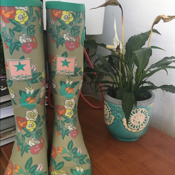 Rain boots