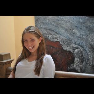 Meet your Posher, Hannah