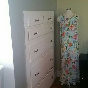 Beautiful flowy shirt and skirt outfit!