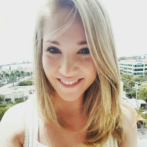 Meet your Posher, Olivia