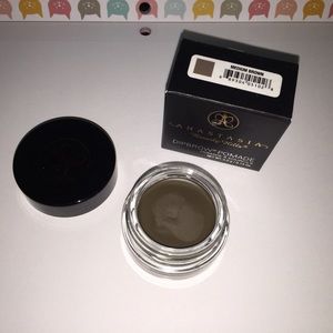 Anastasia Beverly Hills Dip Brow pomade