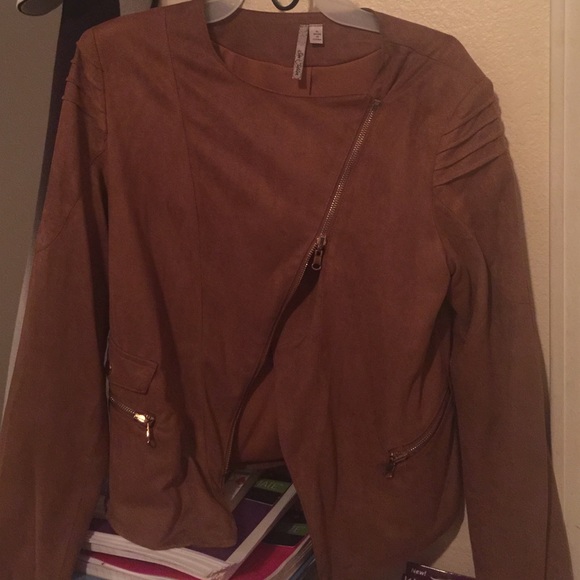Jacket - Picture 2 of 3