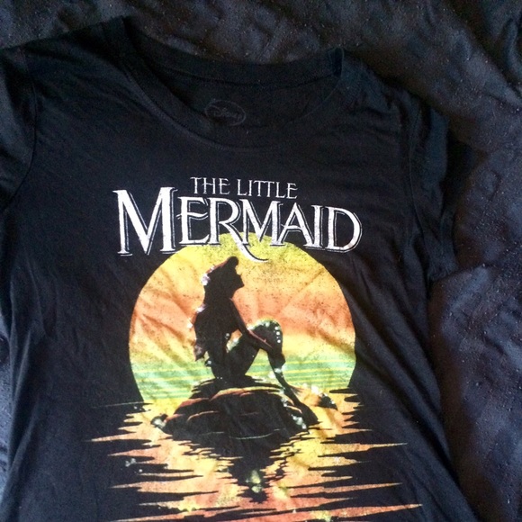 Cute Disney Shirt ☄