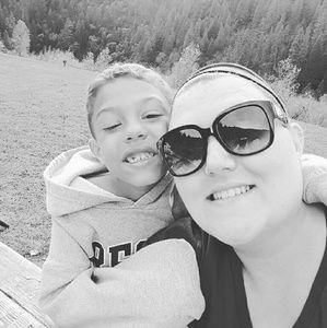 Meet your Posher, Tiffany