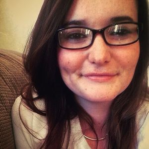 Meet your Posher, Devan