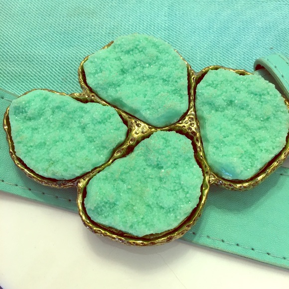 Turquoise stone belt.